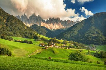 High in the clouds, clouds, between heaven and earth,

