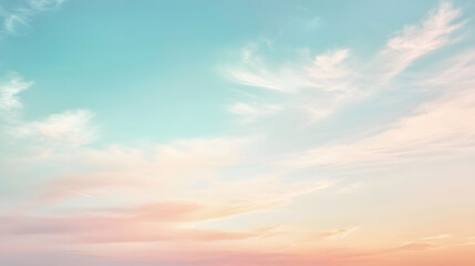 Fototapeta premium A serene sky with pastel colors and soft clouds presenting a calm and visually appealing natural scene.