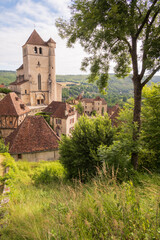 Fototapeta premium Vertical view of medieval hilltop village of Saint-Cirq-Lapopie - France