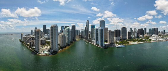 Naklejka premium Panorama of Miami skyline. Panorama cityscape of Brickell Miami. Skyscrapers of Brickell. Panorama of the Miami financial district. Panorama aerial of Brickell in Miami Beach.