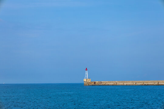 Phare de la digue de Marseille