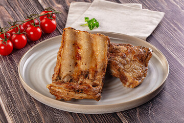 Steamed pork ribs with spices