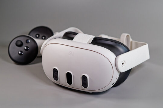 Fukuoka, Japan - november 5, 2025 : Meta Quest 3 isolated on grey background