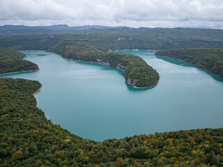 Lac de Vouglans &agrave; Cernon
