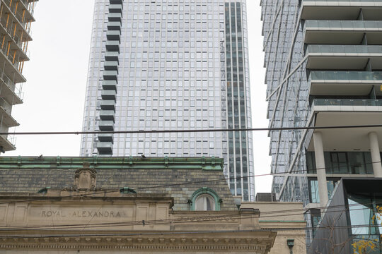 Royal Alexandra & Thomson Reuters building, located at 19 Duncan St, designed by Hariri Pontarini Architects, with heritage work by ERA Architects, 2023, Toronto