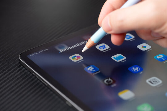 Open  on tablet Microsoft copilot app