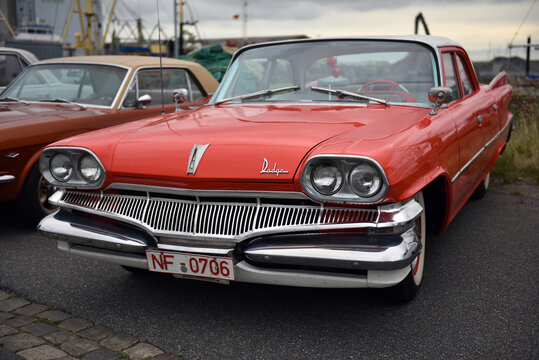  Dodge Seneca bei Oldtimertreffen in B&uuml;sum