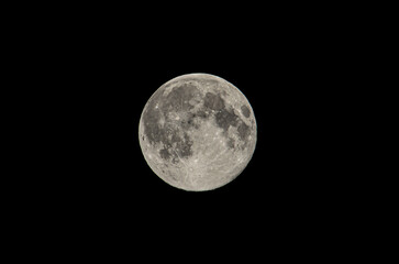 Obraz premium stunning full moon in the night sky, a celestial body in space