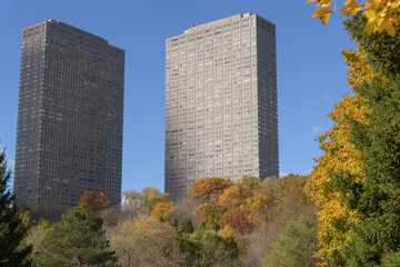 Fototapeta premium twin towers at 85 and 95 Thorncliffe Park Drive known as Leaside Towers seen from Don Valley Trail, Toronto