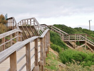 Obraz premium Felsen an der Küste an der ALgarve bei Lagos