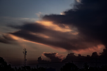 Fototapeta premium fire in the sky at sunset