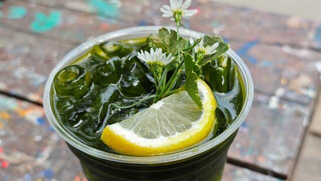 Lemon and green tea. Refreshing drink. - Powered by Adobe