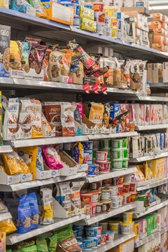 Shelves filled with cereal and snack products in a supermarket in Orlando, Florida