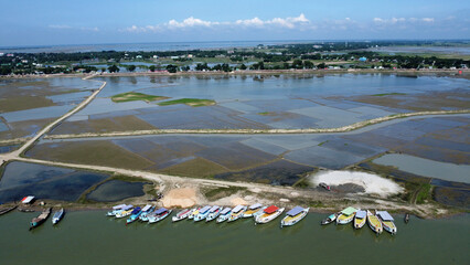 Bangladesh faces flooding and crop damage due to sudden water inflow from India, affecting riverside communities and agricultural lands.Bangladeshi farmers cannot grow crops as floodwaters flood 