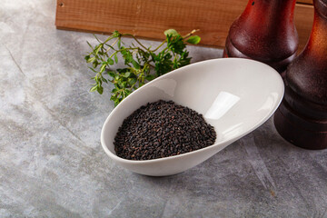 Black raw dry sesame seeds