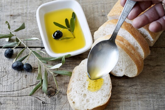 Olive oil, olives and bread