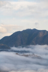 兵庫県朝来市の竹田城と雲海
