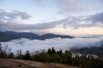 兵庫県朝来市の竹田城と雲海