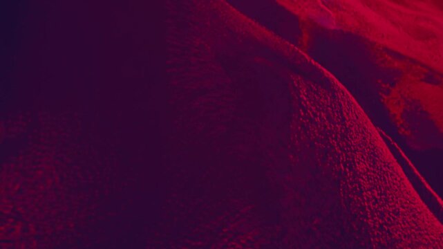 vagues abstraites rouges compos&eacute;es de point pixelis&eacute;s, mouvement fluide, dynamique et al&eacute;atoire parfait pour un fond d'ambiance