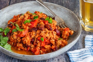 Minced chicken and kidney beans stew in tomato sauce