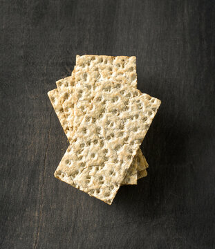 Kn&auml;ckebrot,weizen,hafer,stapel,topview,schwarz,tisch,weizenmehl,schweden