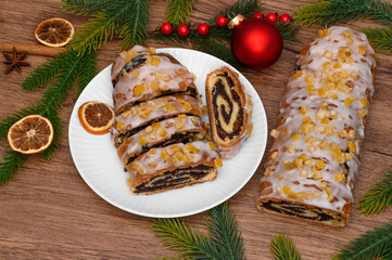 Christmas poppy seed cake, Grandma's traditional holiday recipes, yeast cake with poppy seeds and icing