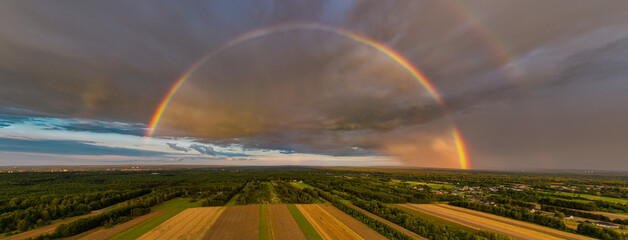 Tęcza nad polami © Michal