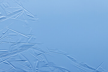 Ice tectures on a water sufrace