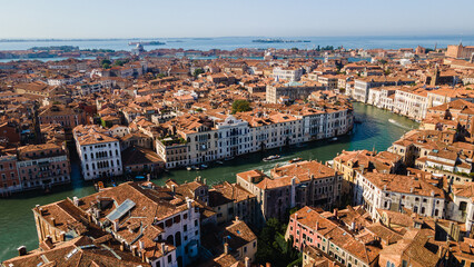 Obraz premium Aerial skyline over canal district with historic palaces
