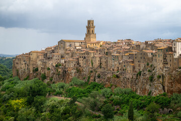 Fototapeta premium Pitigliano Skyline - Pitigliano, Italy