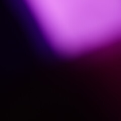 Una toma de cerca de un fondo abstracto de color violeta  con negro con un degradado ligero desenfocado