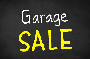 Obraz premium Garage sale text on blackboard