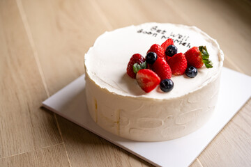 Beautiful and Delicious White Strawberry Cake