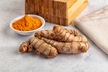 Fresh aroma tumeric roots heap