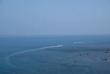 the sea and the ship
