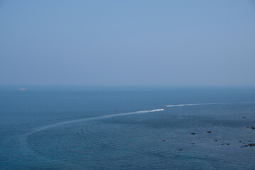 the sea and the ship
