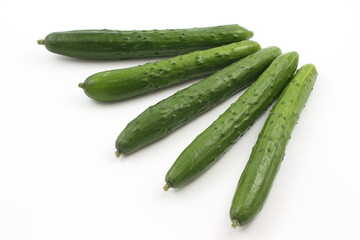 ヘルシーな食生活の象徴、シャキシャキとした食感のキュウリ