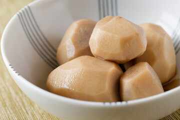 里芋の煮っ転がし