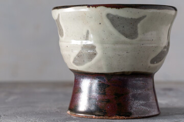 Utsuwa Mukozuke Mashiko-yaki Iron Glaze Footed Bowl with Signature &ndash; Tochigi Japan, Showa Era