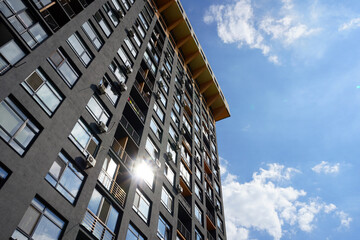 residential building under blue sky