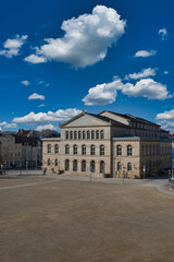 Schlossplatz und Landestheater in Coburg Oberfranken Deutschland