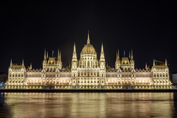 Fototapeta premium Hungarian Parliament Building Illuminated at Night in Budapest