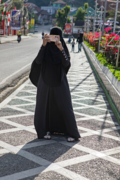 femme musulmane voil&eacute;e