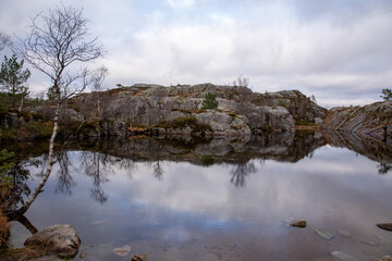 Silent Reflection &ndash; Nordic Stillness on the Path to Preikestolen