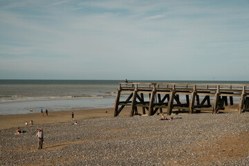 Jetée sur la plage à Veules-les-roses en Normandie, France, Europe