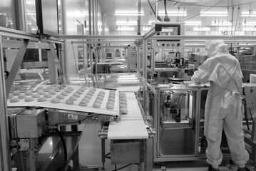 菓子工場　製造ライン