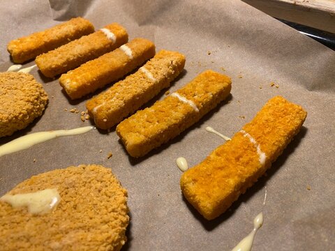 Fischst&auml;bchen, paniert, fischfilet, backfisch, taler, firkadelle, fischfrikadelle, backblech, ofen, essen, backwaren, baked, gesund, k&ouml;stlich, fisch, backstube, braun, frisch, di&auml;t, lecker