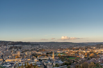 Obraz premium Scenic sunrise over historic cityscape