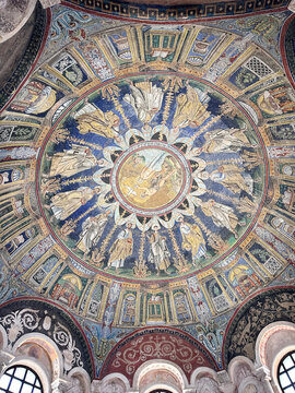 The image captures the stunning mosaic vaults of the Mausoleum of Galla Placidia in Ravenna, Italy &mdash; a masterpiece of early Christian art from the 5th century. 