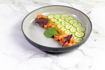 Salmon tartar with cucumber